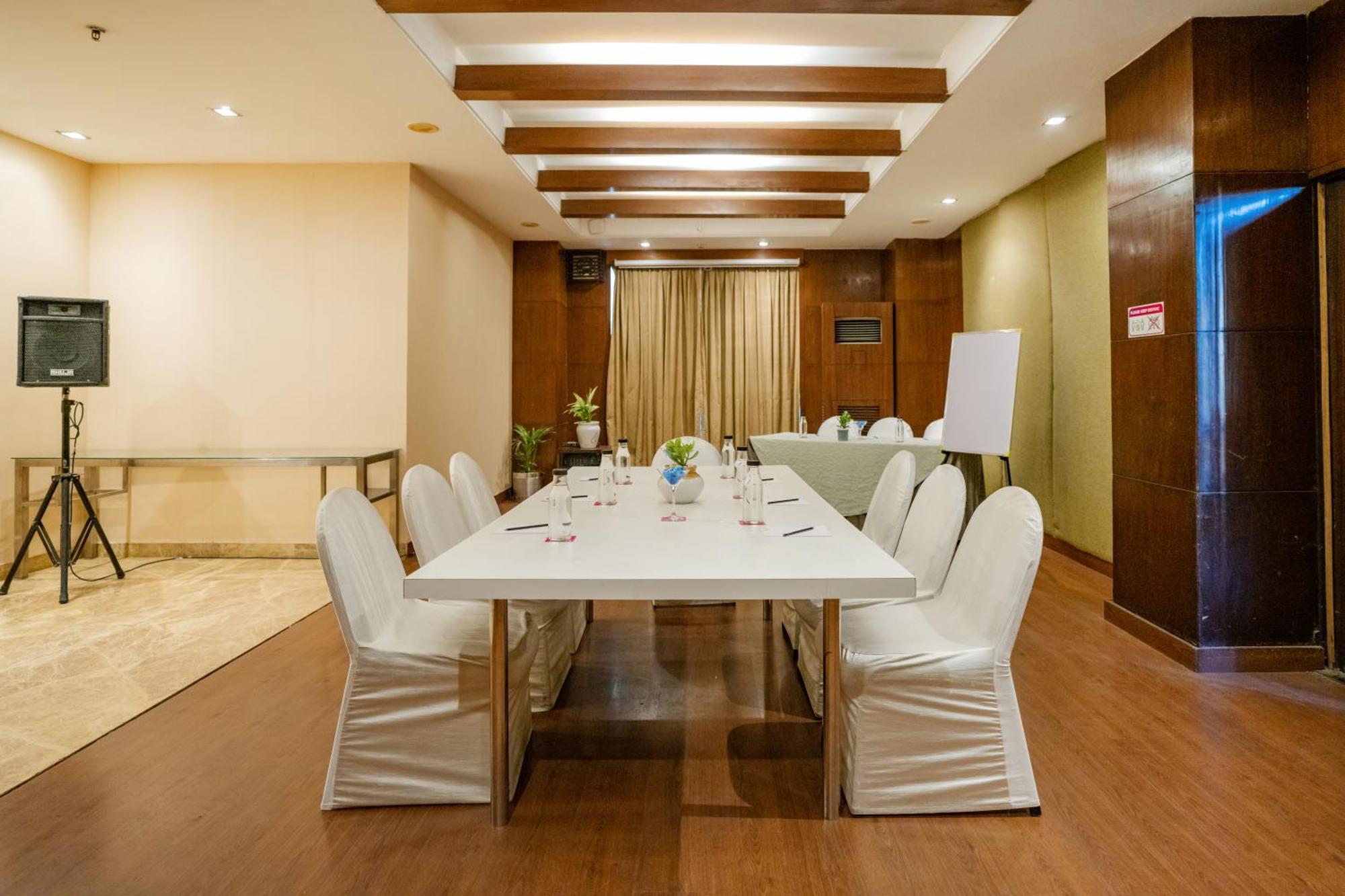 Royal Orchid Central Jaipur, Bani Park Ngoại thất bức ảnh