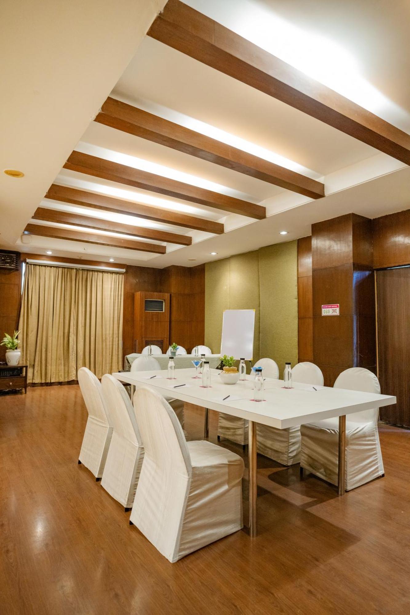 Royal Orchid Central Jaipur, Bani Park Ngoại thất bức ảnh